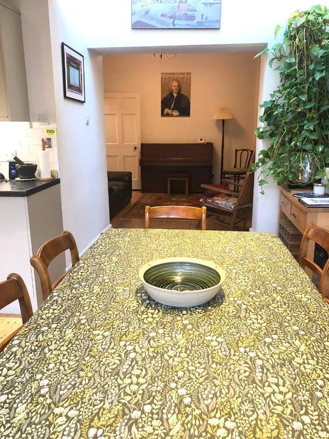 Lauras Townhouse Apartments Thomas Street Townhouse Бат Екстер'єр фото